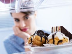 5 Common Cravings And The Deficiencies They Indicate