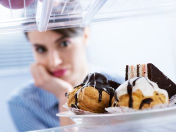 5 Common Cravings And The Deficiencies They Indicate